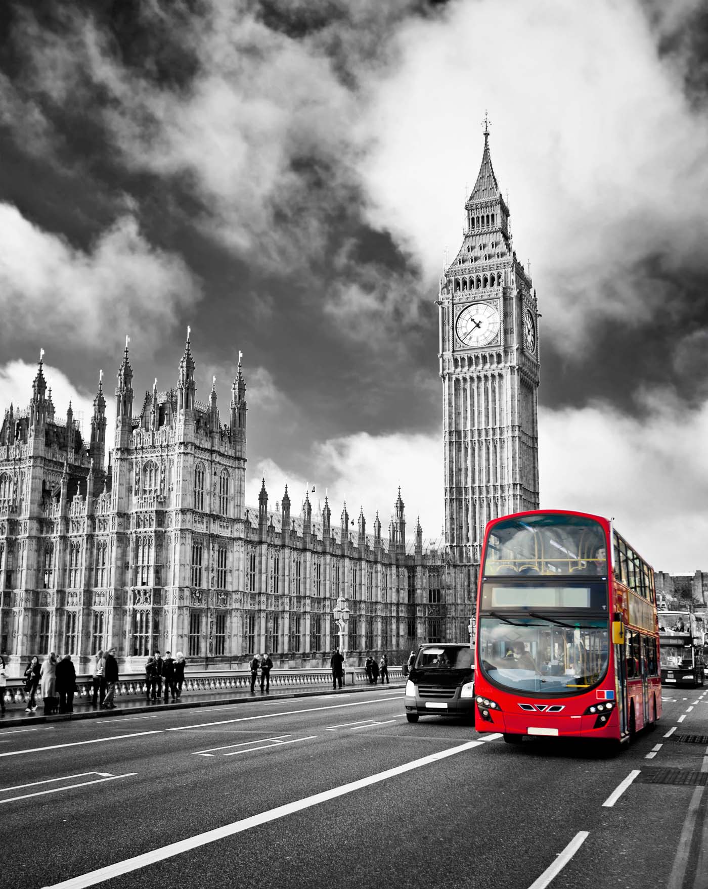 Houses-of-Parliament-and-Westminster-bridge-in-London